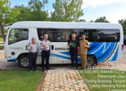 Kado Akhir Tahun 2025, Kementerian Perhubungan Serahkan Bus Sekolah untuk Kabupaten Tulang Bawang Barat