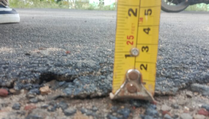 Lapor Pak Prabowo, Peningkatan jalan Tiyuh Tirta Kencana Terkesan Asal Jadi Tuai Sorotan Masyarakat.