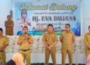 Pemkot Bandar Lampung Salurkan Bantuan Beras untuk Warga Kecamatan Panjang