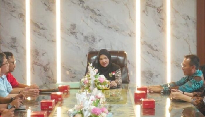 Wali Kota Bandar Lampung, Hj. Eva Dwiana, Menerima Audiensi bersama TVOne