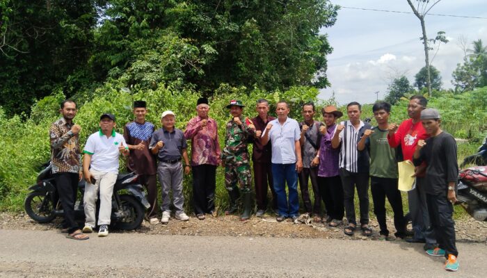 Masyarakat dan Pemerintah Tiyuh Penumangan Kukuhkan Lokasi Pembangunan Koperasi Desa Merah Putih di Suku 03