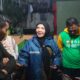 Wali Kota Bandar Lampung Tinjau Korban Banjir, Serahkan Bantuan di Tengah Hujan Deras