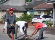 Nadirsyah Turun Langsung Pimpin Perbaikan Jalan di Pulung Kencana-Simpang PU