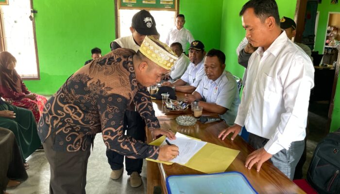 Hariyanto Resmi Daftar sebagai Bakal Calon Kepala Tiyuh Gunung Menanti, Siap Lanjutkan Pembangunan dan Tingkatkan Kesejahteraan Warga