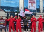 Selain Mundur Dari kepengurusan Golkar, Nusron disarankan Mundur Sebagai Menteri.