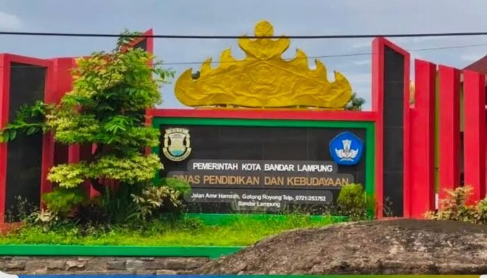 Karpet Merah Disdikbud Bandar Lampung untuk Vendor Sleman: Matikan UMKM Lokal demi Mebel Miliaran